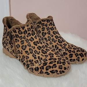 Skechers Leopard Animal Print Zipper Booties